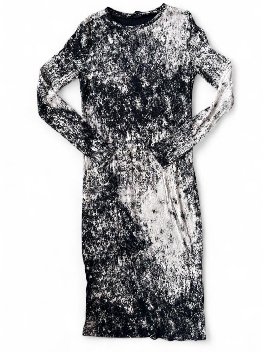 Long Sleeve Black & White Splattered Midi Dress